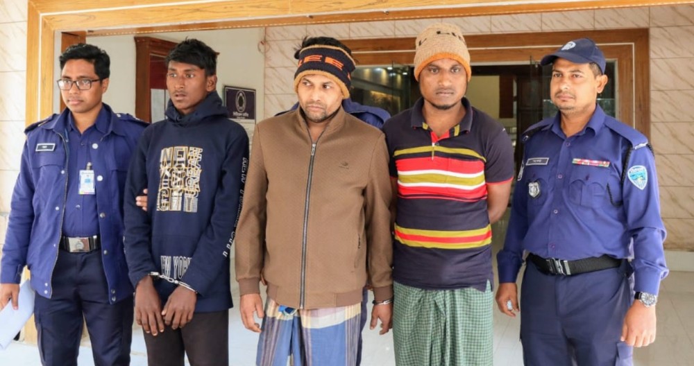 ১১লক্ষ জাল টাকা সহ আটক ৩ জন